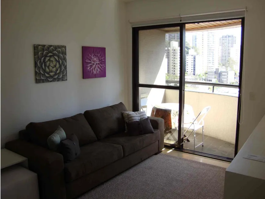 Foto 1 de Apartamento com 1 Quarto para alugar, 45m² em Vila Suzana, São Paulo