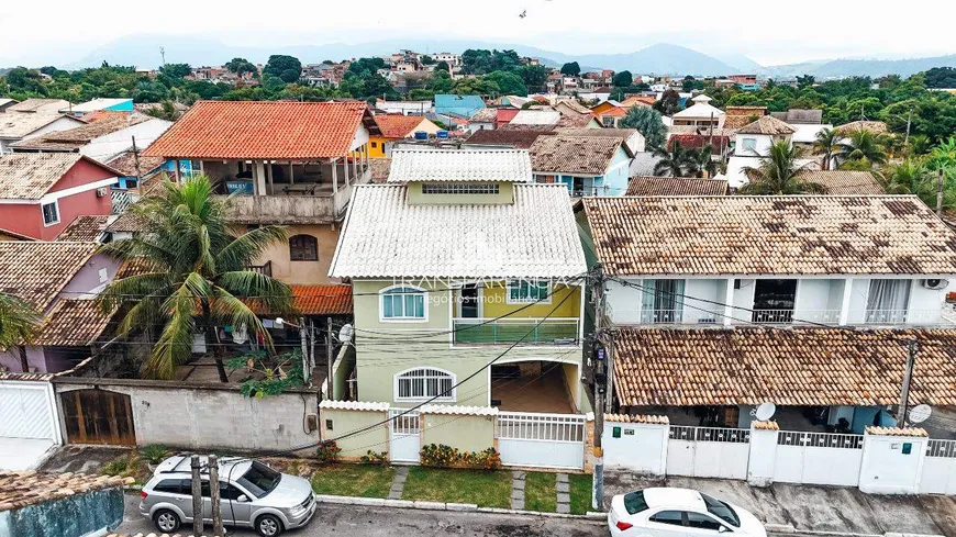 Foto 1 de Casa com 4 Quartos à venda, 240m² em Guaratiba, Rio de Janeiro