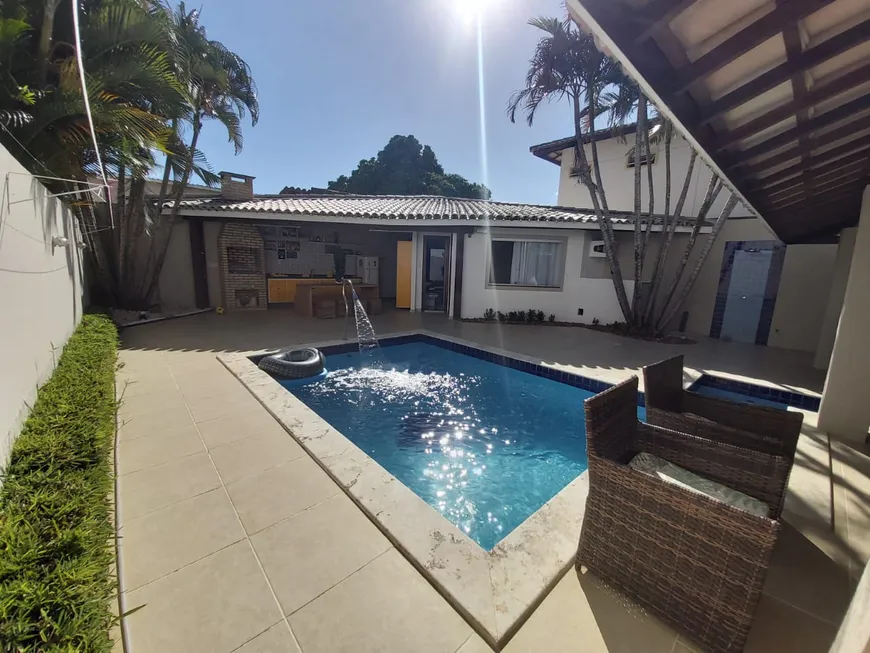Foto 1 de Casa de Condomínio com 4 Quartos à venda, 200m² em Vilas do Atlantico, Lauro de Freitas