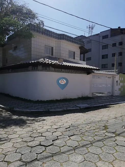 Foto 1 de Casa com 4 Quartos à venda, 139m² em Aviação, Praia Grande