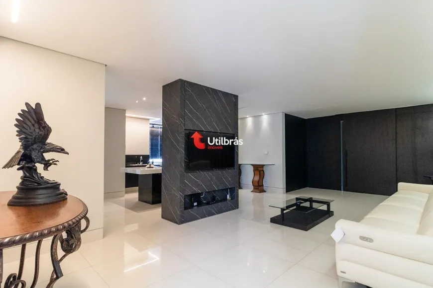 Foto 1 de Apartamento com 3 Quartos à venda, 163m² em Lourdes, Belo Horizonte