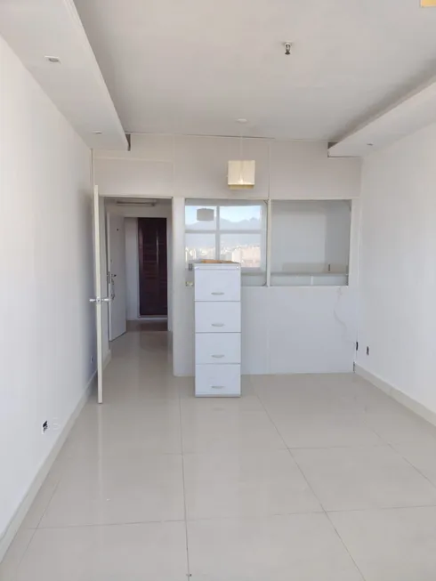 Foto 1 de Sala Comercial para venda ou aluguel, 32m² em Centro, Rio de Janeiro