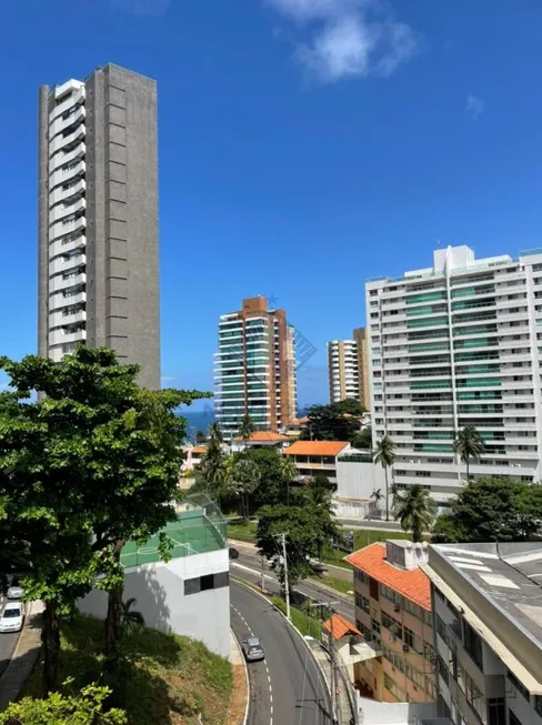 Foto 1 de Apartamento com 3 Quartos à venda, 194m² em Barra, Salvador