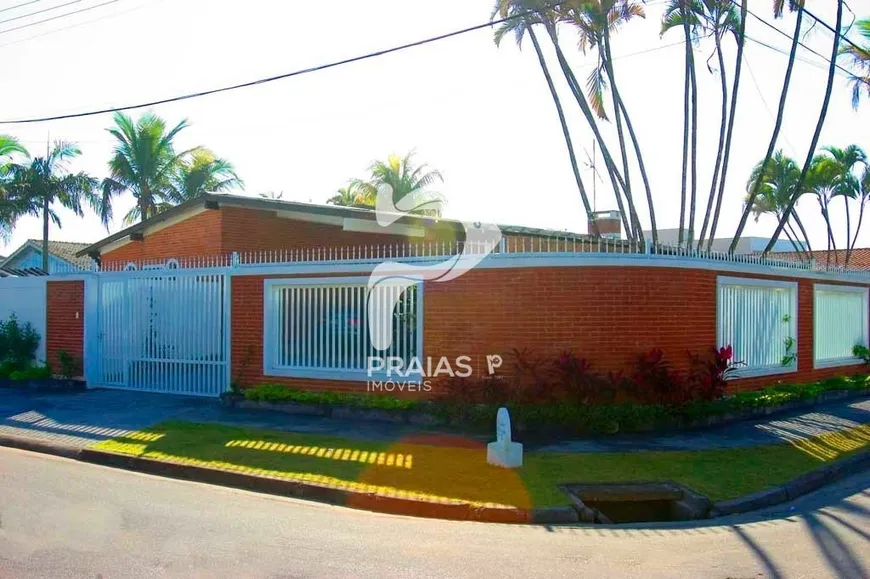 Foto 1 de Casa com 5 Quartos à venda, 326m² em Enseada, Guarujá