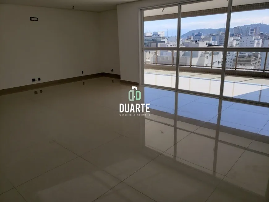 Foto 1 de Apartamento com 4 Quartos à venda, 210m² em Embaré, Santos