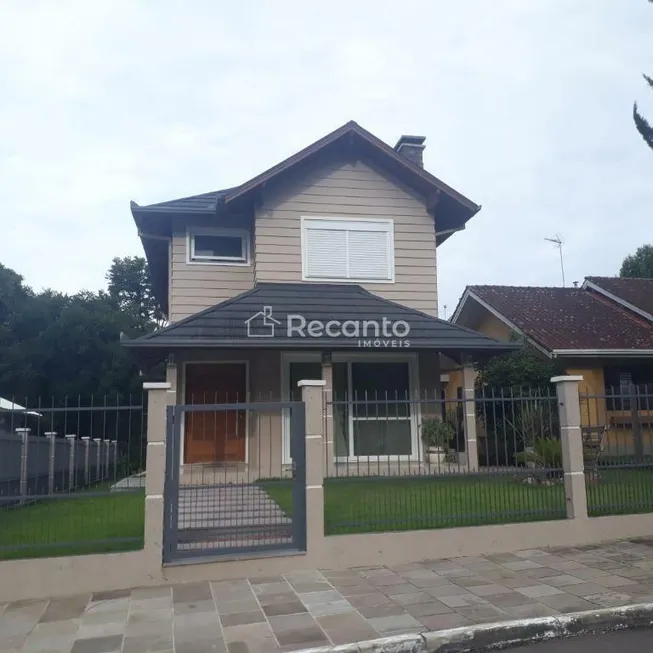 Foto 1 de Casa com 3 Quartos à venda, 228m² em Avenida Central, Gramado