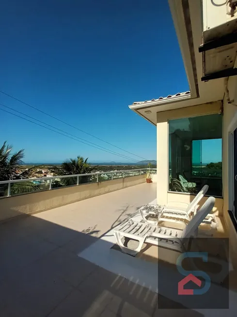 Foto 1 de Casa de Condomínio com 5 Quartos à venda, 141m² em Dunas do Pero, Cabo Frio