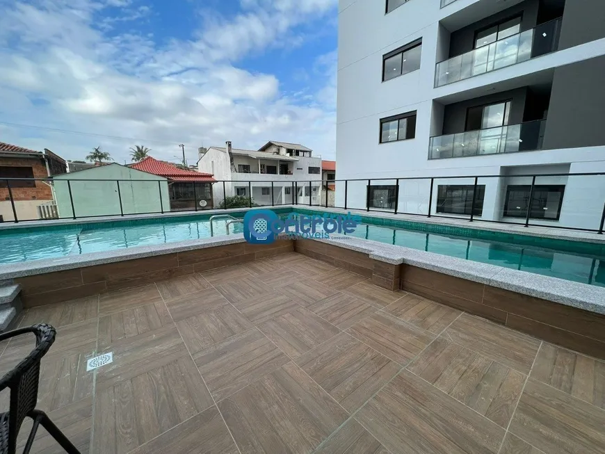 Foto 1 de Apartamento com 3 Quartos à venda, 76m² em Areias, São José