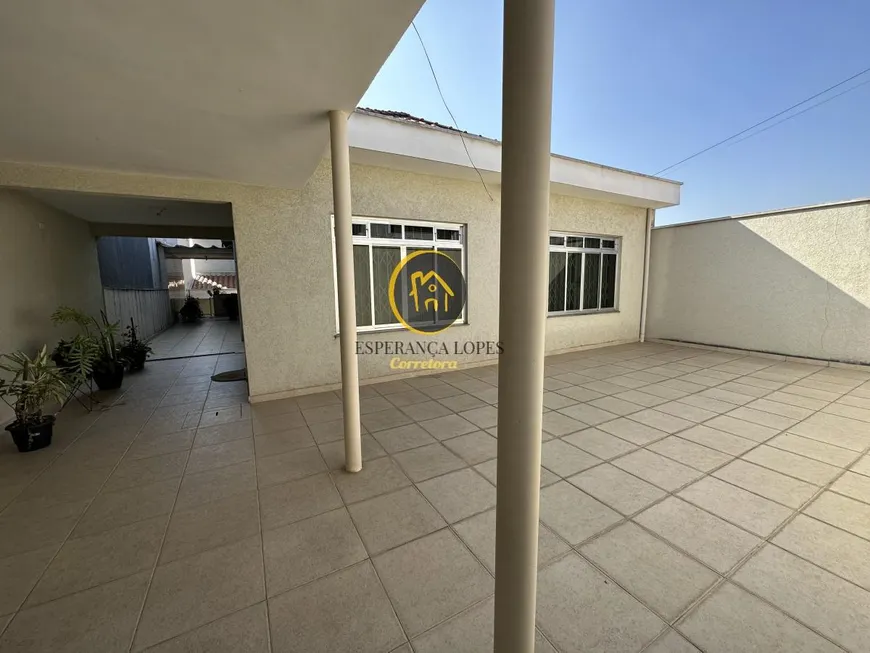 Foto 1 de Casa com 3 Quartos à venda, 250m² em Santo Antônio, Osasco