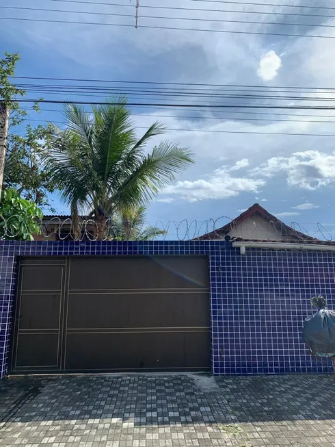 Foto 1 de Casa com 2 Quartos à venda, 120m² em Balneário Itaoca, Mongaguá