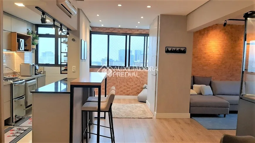 Foto 1 de Apartamento com 1 Quarto para alugar, 62m² em Cidade Baixa, Porto Alegre