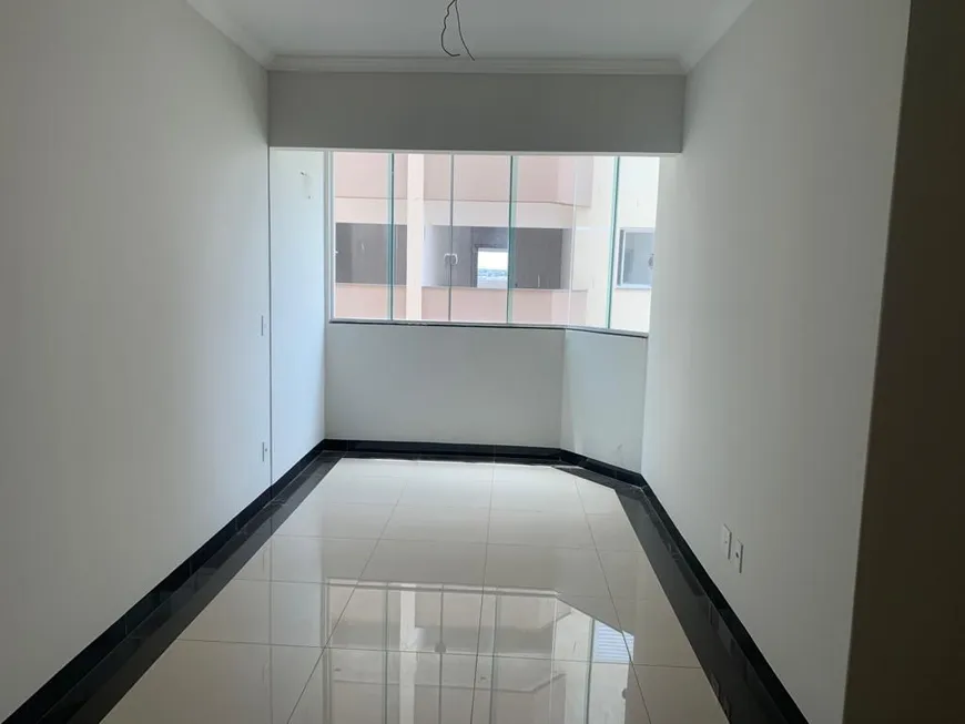 Foto 1 de Apartamento com 3 Quartos à venda, 77m² em Tubalina, Uberlândia