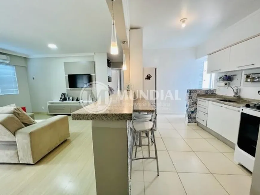 Foto 1 de Apartamento com 2 Quartos para alugar, 98m² em Centro, Balneário Camboriú