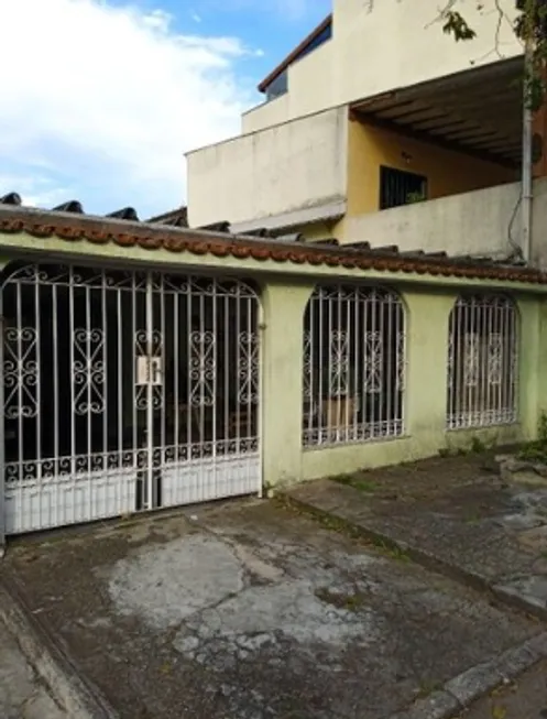 Foto 1 de Casa com 2 Quartos à venda, 144m² em Vila Curuçá, Santo André