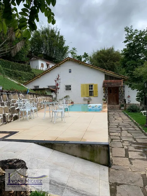 Foto 1 de Casa com 3 Quartos à venda, 400m² em Barão de Javari, Miguel Pereira
