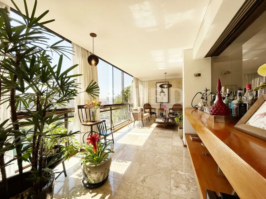 Foto 1 de Apartamento com 4 Quartos à venda, 295m² em Real Parque, São Paulo