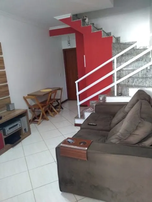 Foto 1 de Casa com 2 Quartos à venda, 90m² em Jardim Vitória, Macaé