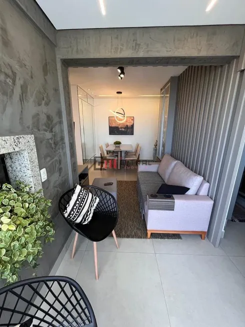 Foto 1 de Apartamento com 2 Quartos à venda, 58m² em Centro, Londrina