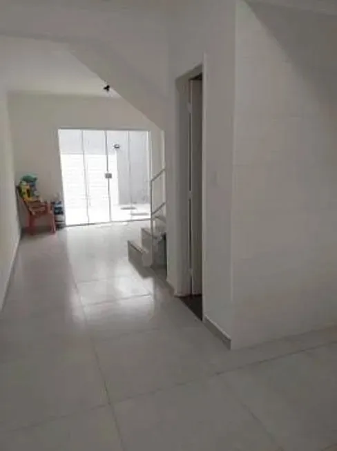 Foto 1 de Casa com 2 Quartos à venda, 51m² em Monte Serrat, Salvador