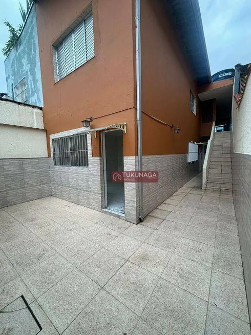 Foto 1 de Sobrado com 2 Quartos para alugar, 165m² em Jardim Paraventi, Guarulhos