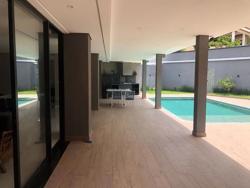 Foto 1 de Casa de Condomínio com 3 Quartos à venda, 430m² em Alphaville, Santana de Parnaíba