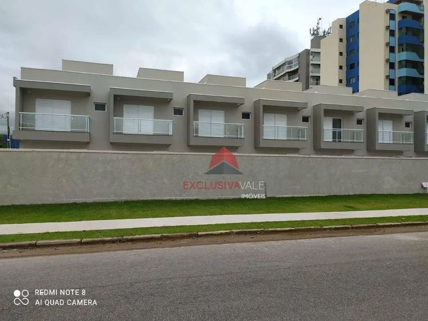 Foto 1 de Casa de Condomínio com 2 Quartos à venda, 84m² em Indaiá, Caraguatatuba