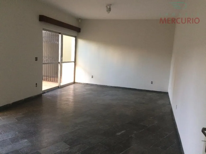 Foto 1 de Casa com 3 Quartos à venda, 262m² em Vila Nova Cidade Universitaria, Bauru