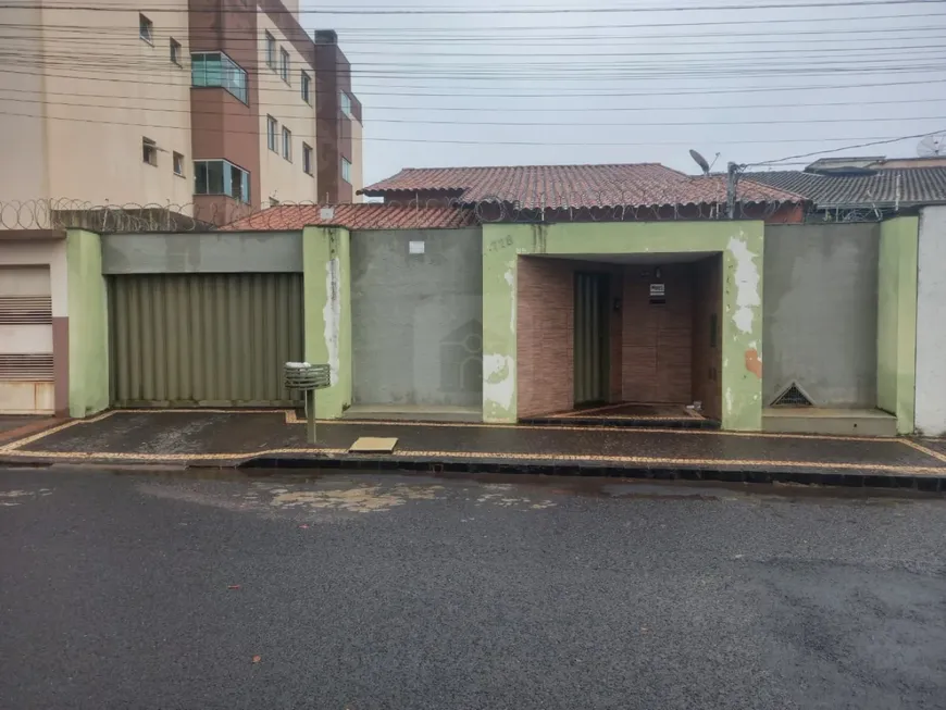 Foto 1 de Casa com 3 Quartos à venda, 200m² em Santa Mônica, Uberlândia