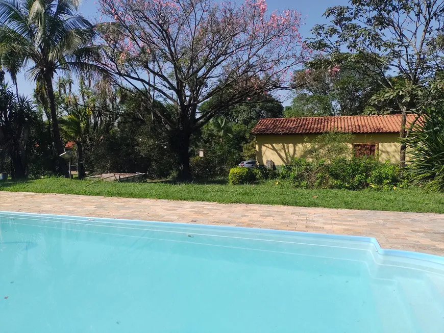 Foto 1 de Fazenda/Sítio com 4 Quartos à venda, 160m² em Estancia Do Sereno Ptb, Betim