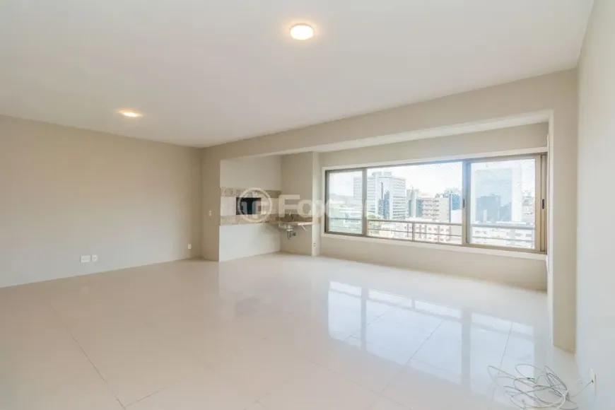 Foto 1 de Apartamento com 3 Quartos à venda, 131m² em Mont' Serrat, Porto Alegre