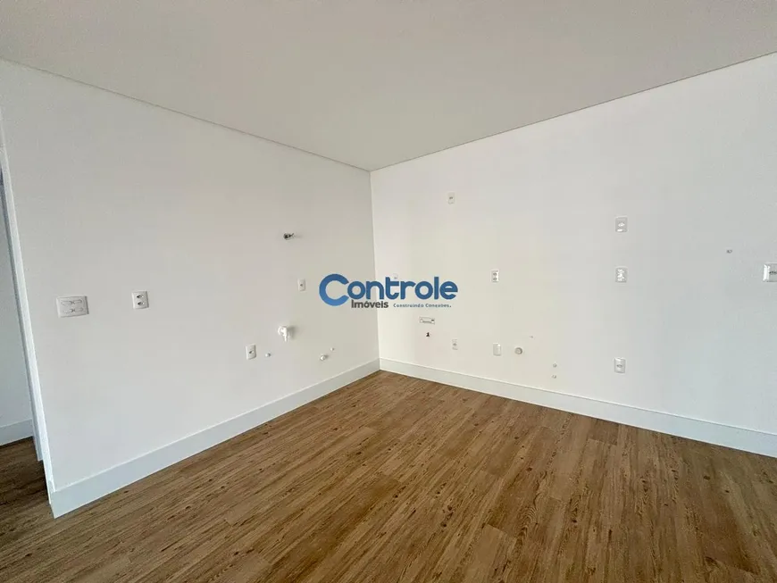 Foto 1 de Apartamento com 1 Quarto à venda, 49m² em Kobrasol, São José