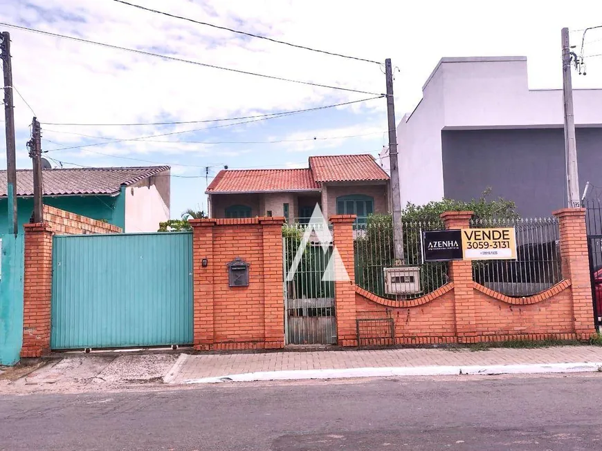 Foto 1 de Sobrado com 3 Quartos à venda, 158m² em Rio Branco, Canoas