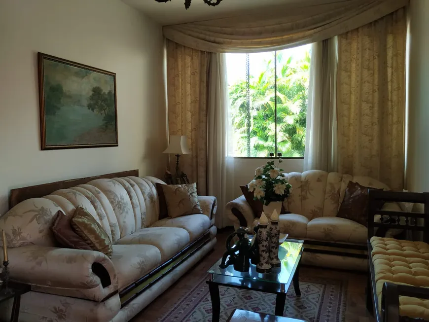 Foto 1 de Casa com 3 Quartos à venda, 264m² em Jardim América, Belo Horizonte