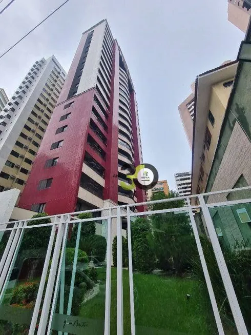 Foto 1 de Apartamento com 3 Quartos à venda, 131m² em Meireles, Fortaleza