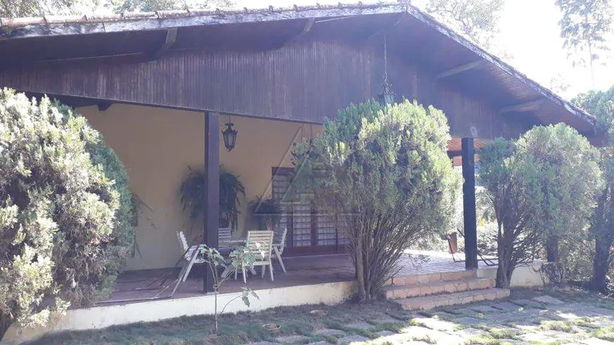 Foto 1 de Fazenda/Sítio com 3 Quartos à venda, 3000m² em Jardim Santa Paula, Cotia