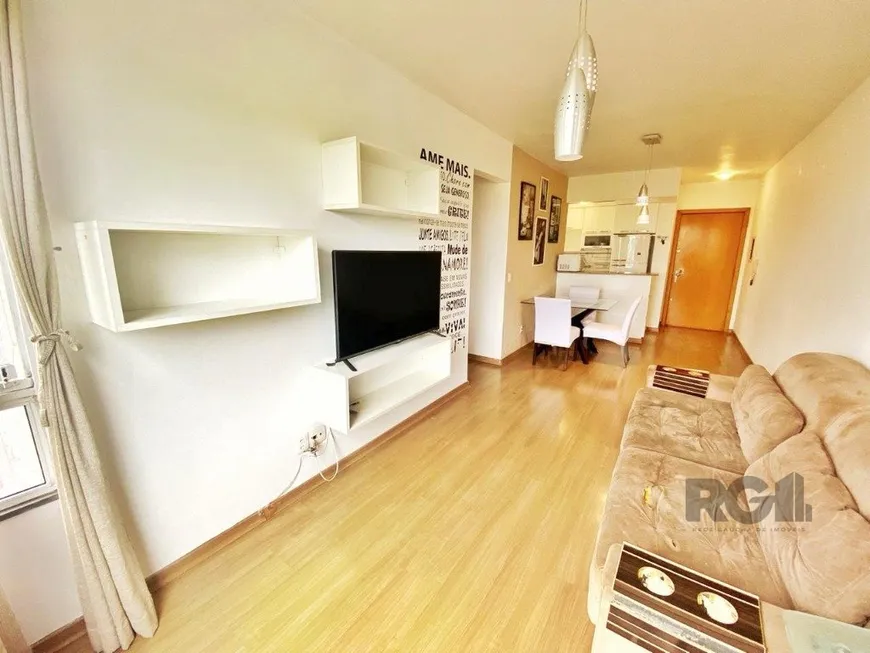 Foto 1 de Apartamento com 3 Quartos à venda, 65m² em Cavalhada, Porto Alegre