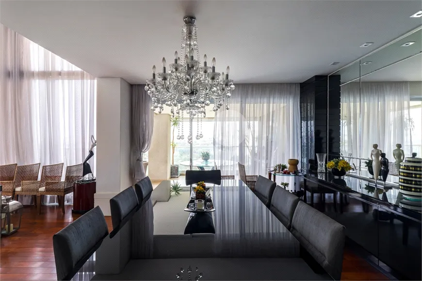 Foto 1 de Apartamento com 4 Quartos à venda, 327m² em Pinheiros, São Paulo