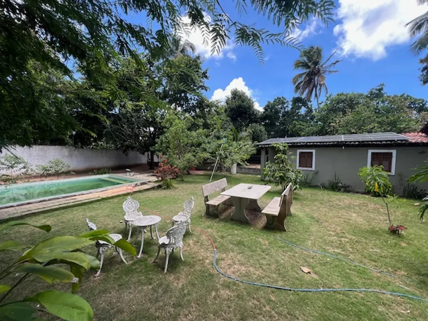 Foto 1 de Casa com 4 Quartos para alugar, 314m² em Candelária, Natal