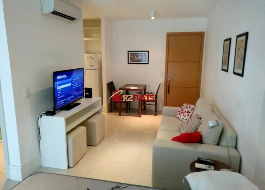 Foto 1 de Flat com 1 Quarto à venda, 38m² em Itaim Bibi, São Paulo