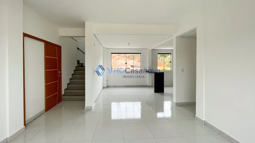 Foto 1 de Cobertura com 3 Quartos à venda, 94m² em Inacio Martins, Viçosa