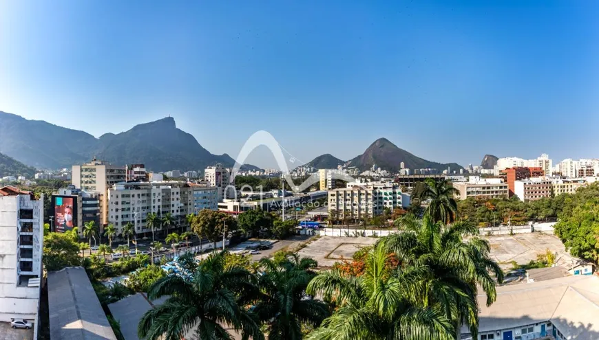Foto 1 de Cobertura com 3 Quartos à venda, 166m² em Leblon, Rio de Janeiro