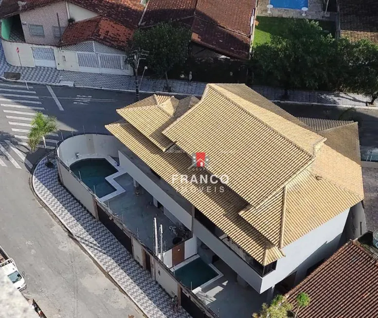 Foto 1 de Sobrado com 3 Quartos à venda, 250m² em Vila Caicara, Praia Grande