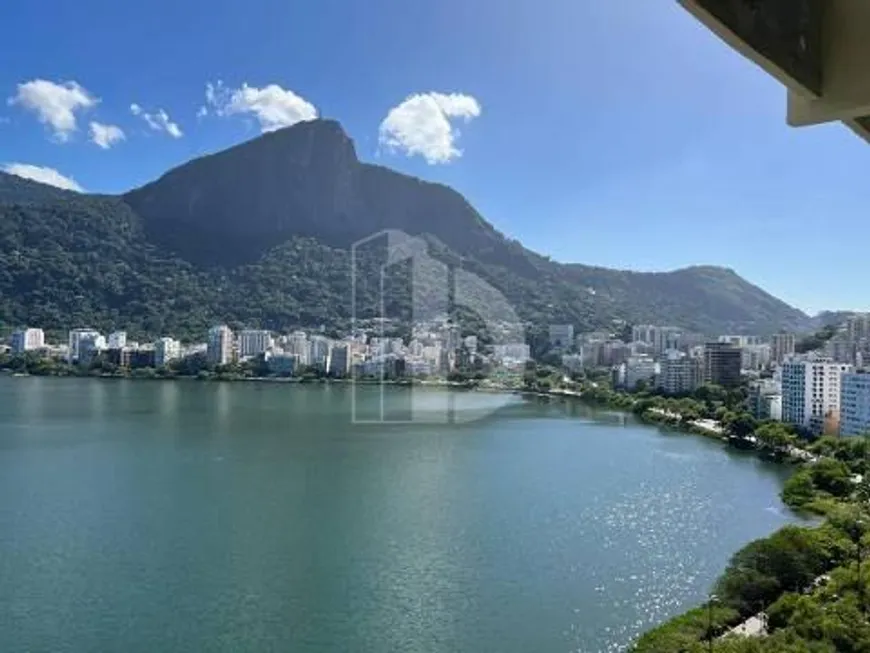 Foto 1 de Apartamento com 4 Quartos para alugar, 150m² em Lagoa, Rio de Janeiro