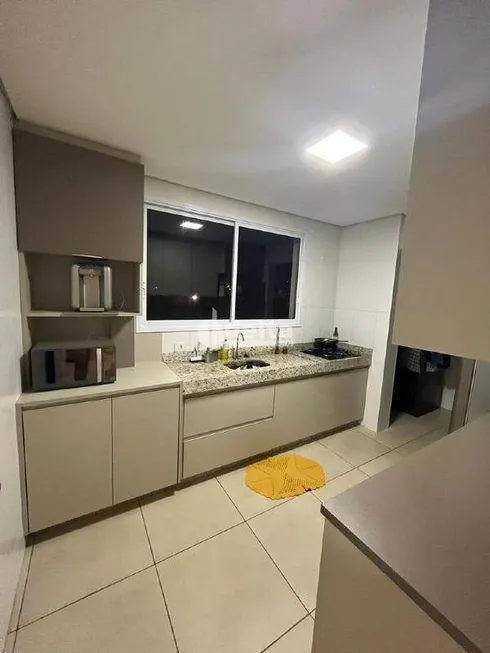 Foto 1 de Apartamento com 3 Quartos à venda, 92m² em Copacabana, Uberlândia