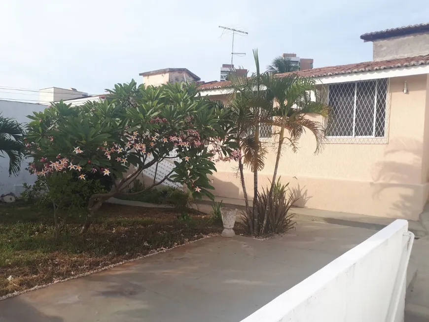 Foto 1 de Casa com 4 Quartos para alugar, 180m² em Capim Macio, Natal