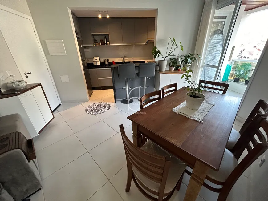 Foto 1 de Apartamento com 2 Quartos à venda, 70m² em Carvoeira, Florianópolis