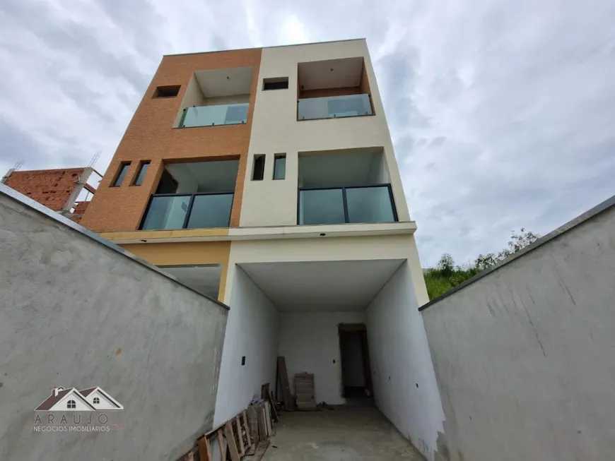 Foto 1 de Sobrado com 3 Quartos à venda, 129m² em Laranjeiras, Caieiras