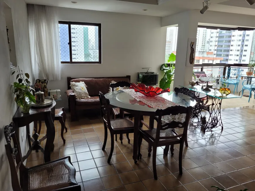 Foto 1 de Apartamento com 4 Quartos à venda, 129m² em Tamarineira, Recife