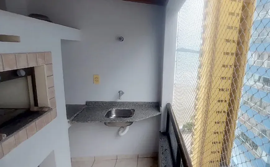 Foto 1 de Apartamento com 3 Quartos para alugar, 80m² em Quadra Mar, Balneário Camboriú