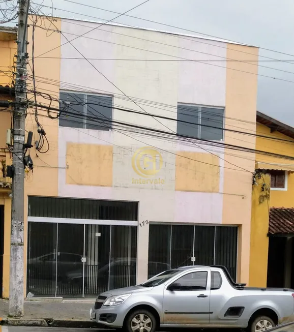 Foto 1 de Imóvel Comercial com 10 Quartos para alugar, 300m² em Centro, Pindamonhangaba